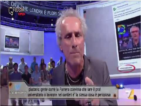 PAOLO BARNARD : INTERVENTI TRASMISSIONE -LA GABBIA-. 30 giugno 2016 <br />
BREXIT; EU; BUCHI BANCARI VISIBILI DALLA LUNA.